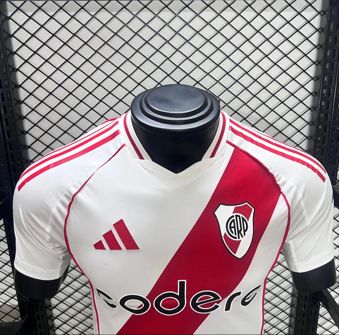 River plate 24/25 home