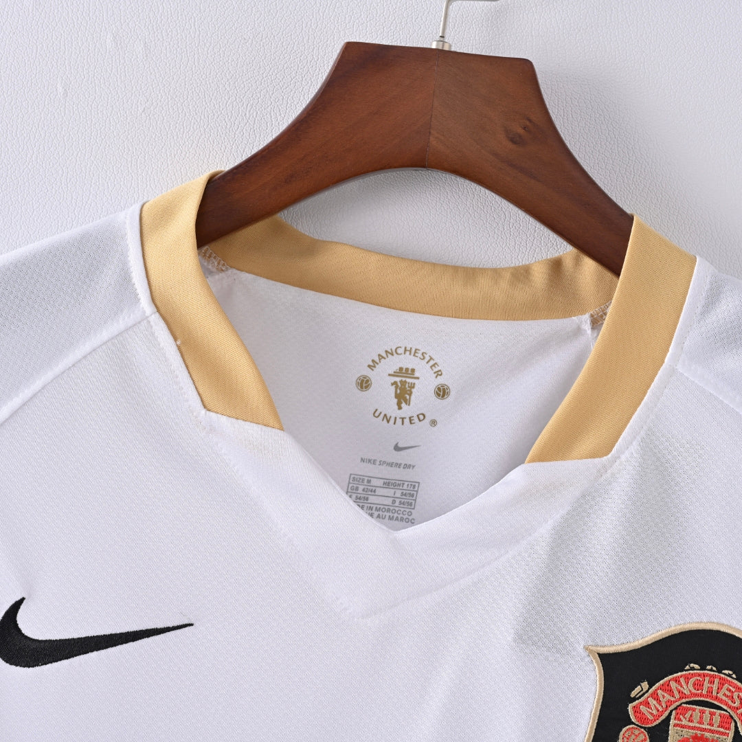 Man united 06/07 away