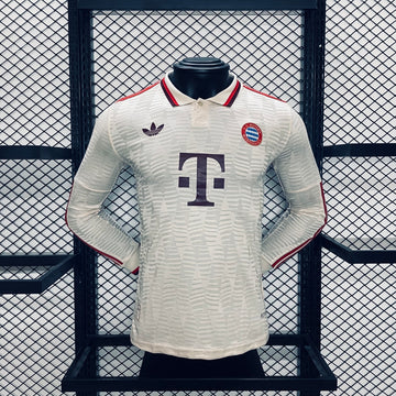 Bayern munich 24/25 3rd kit