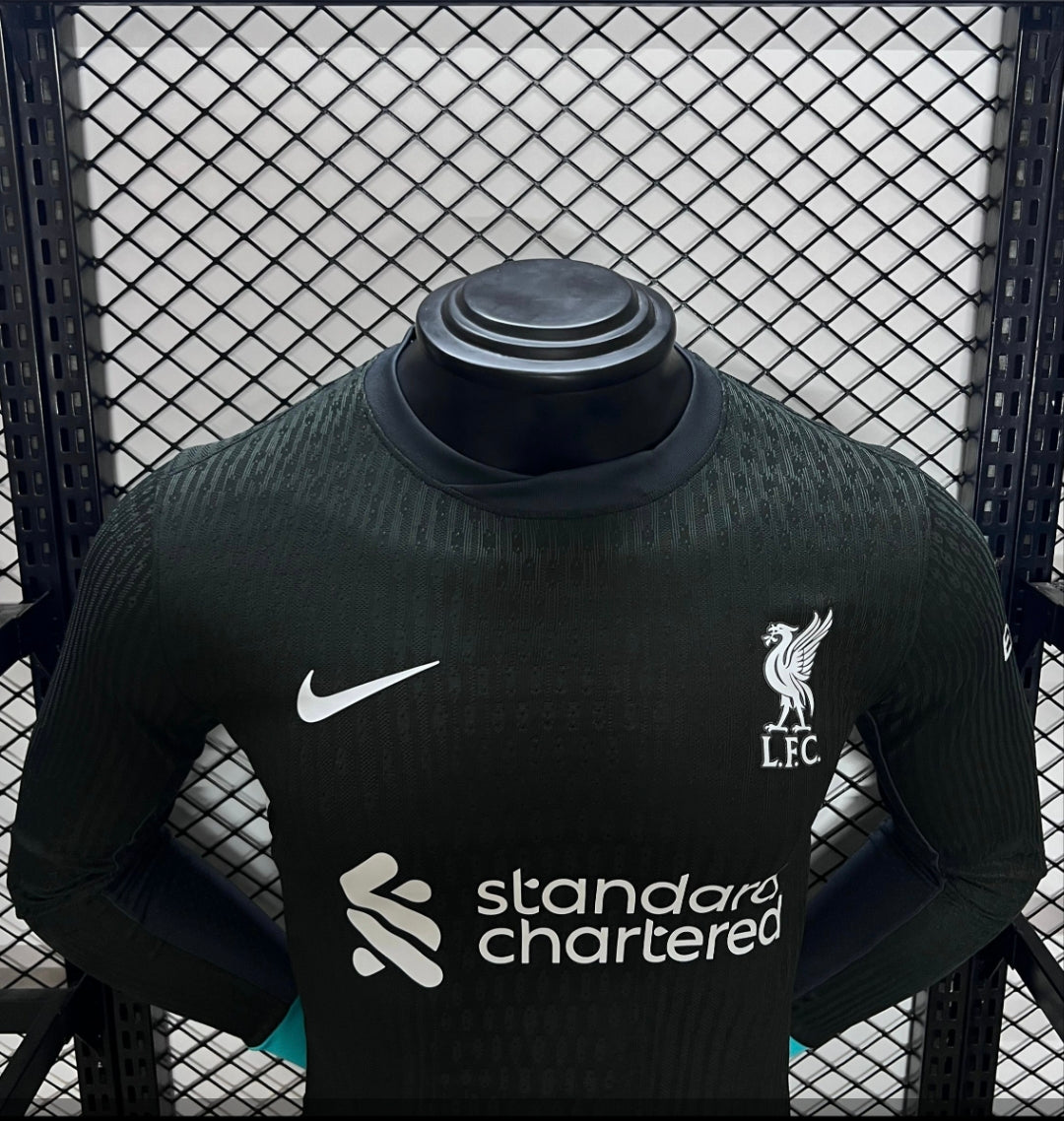 Liverpool 24/25 3rd kit